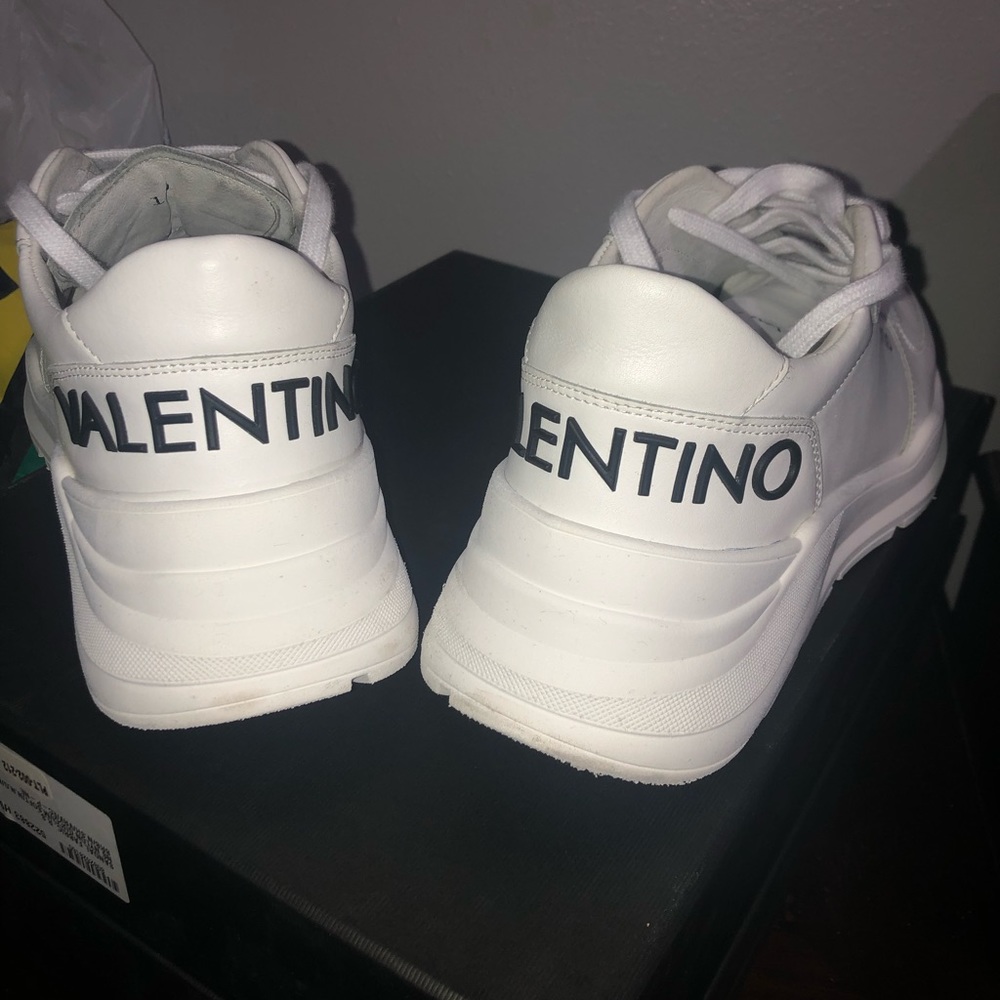 White fashionable designer sneakers!!! Valentino men sneakers Us Size 10.